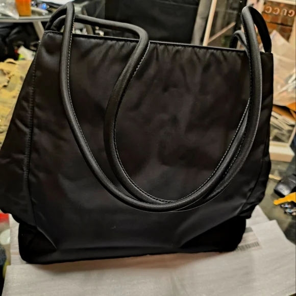 Authentic Prada Nylon"New Tote-displayed bag without defects -Vintage 1980's 🖤" - Picture 1 of 8